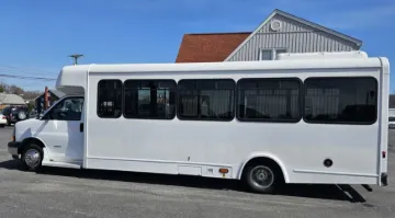 2017 Chevrolet Express 4500 ADA Shuttle Bus