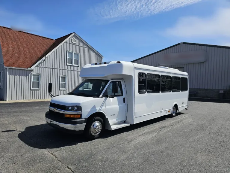 2017 Chevrolet Express 4500 ADA Shuttle Bus