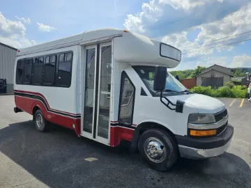 2008 Chevrolet G3500 Shuttle Bus