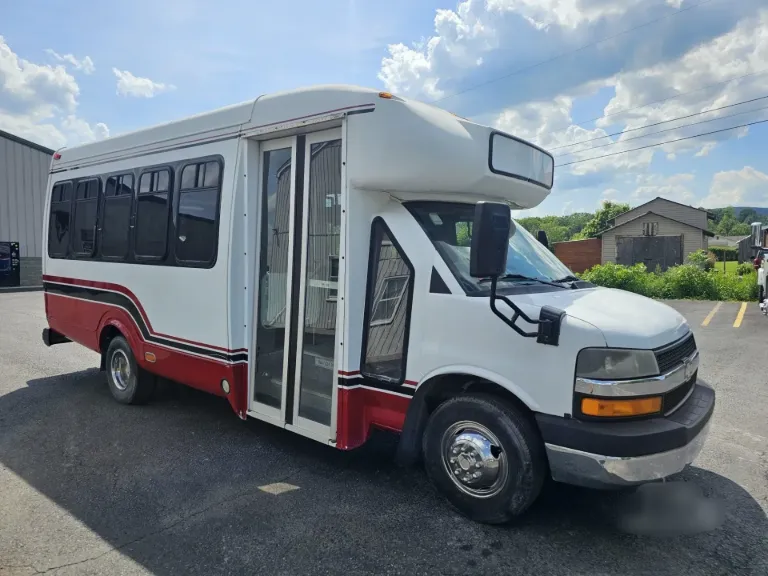 2008 Chevrolet G3500 Shuttle Bus