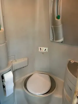 2007 MCI J4500 Coach Bus