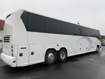 2007 MCI J4500 Coach Bus