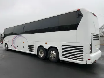2007 MCI J4500 Coach Bus
