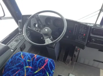 2007 MCI J4500 Coach Bus