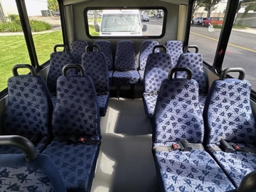 Picture of 2017 Ford E450 Challenger Shuttle Bus