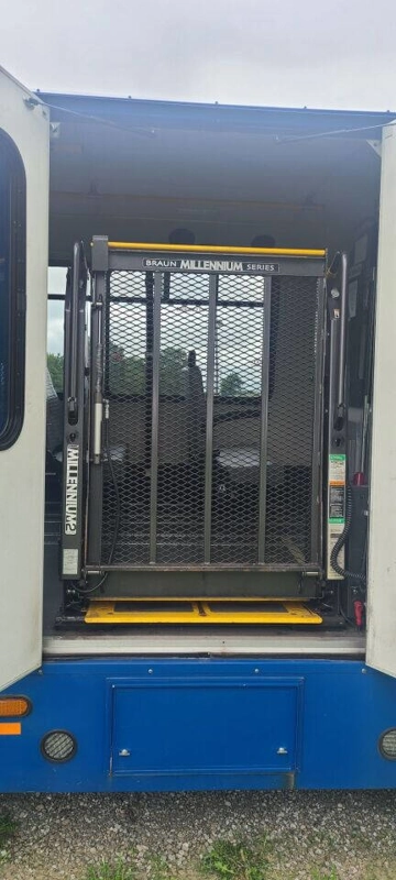 Picture of 2013 Ford E-450 ADA Shuttle Bus
