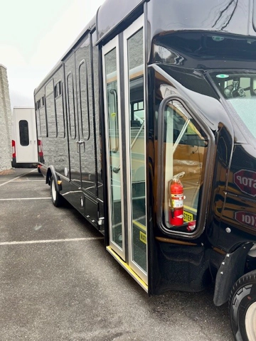 Picture of 2025 Ford Eldorado Advantage Shuttle Bus