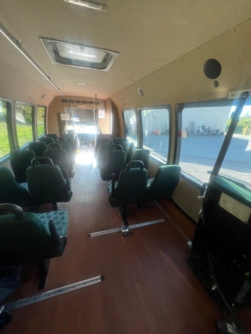 Picture of 2016 Ford F550 Elkhart Coach Shuttle Bus