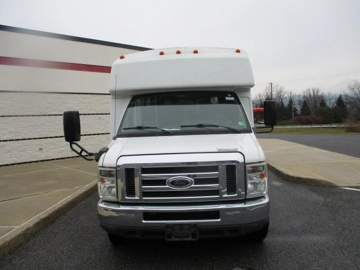 Picture of 2012 Ford StarTrans Shuttle Bus