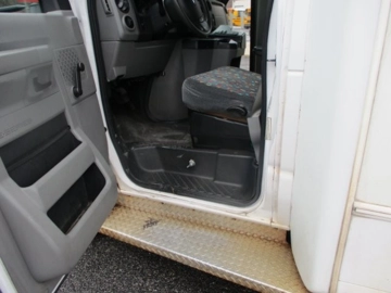Picture of 2012 Ford StarTrans Shuttle Bus