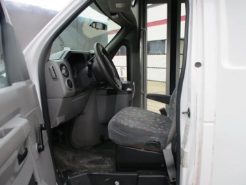 Picture of 2012 Ford StarTrans Shuttle Bus