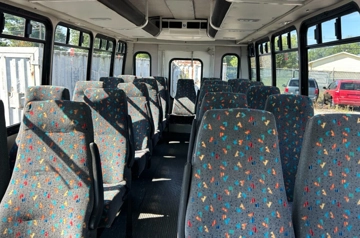 Picture of 2012 Ford StarTrans Shuttle Bus