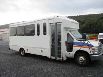 Picture of 2011 Ford Glaval Shuttle Bus