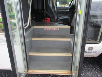 Picture of 2011 Ford Glaval Shuttle Bus