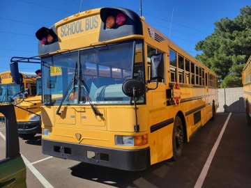 Picture of 2005 INTERNATIONAL RE School Bus