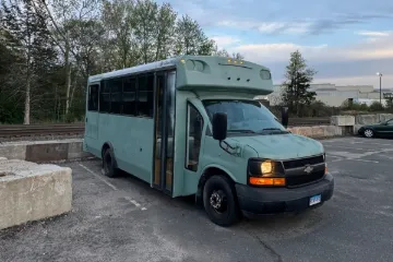 Picture of 2012 Chevrolet Skoolie Conversion