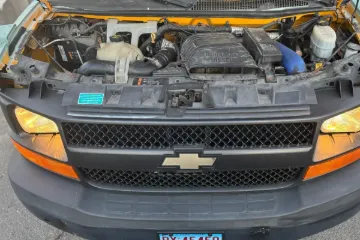 Picture of 2012 Chevrolet Skoolie Conversion