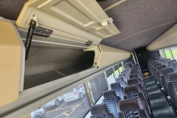 Picture of 1996 MCI 102D 47P 