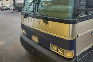 Picture of 1996 MCI 102D 47P 