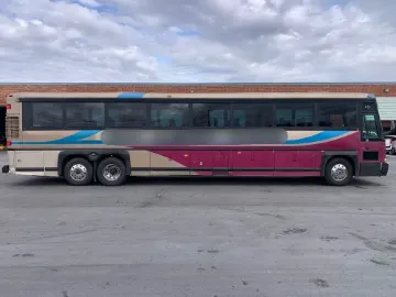 1994 MCI 102-DL3 Coach Bus