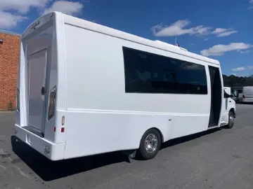 2018 Ford E-450 Shuttle Bus
