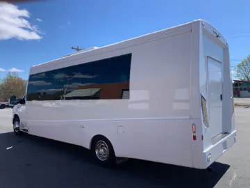 2018 Ford E-450 Shuttle Bus