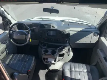 2018 Ford E-450 Shuttle Bus