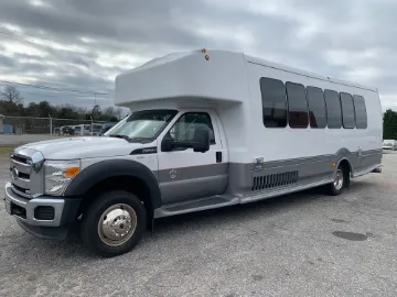 2014 Ford F-550 Shuttle Bus