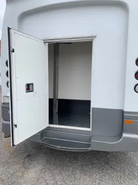 2014 Ford F-550 Shuttle Bus