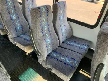 2004 Ford E-350 Shuttle Bus