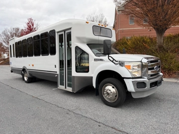Picture of 2011 Ford F-550 Aero Elite ADA Shuttle Bus