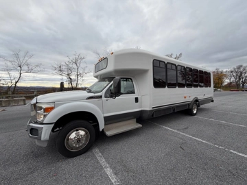 Picture of 2011 Ford F-550 Aero Elite ADA Shuttle Bus
