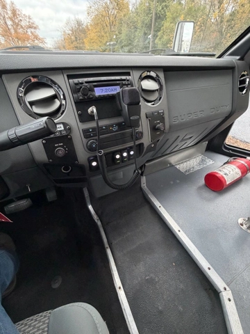 Picture of 2011 Ford F-550 Aero Elite ADA Shuttle Bus