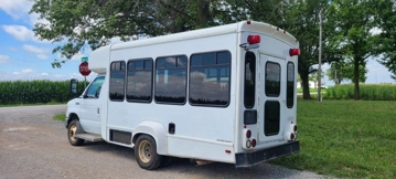 Picture of 2008 Ford E-350 Shuttle Bus