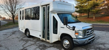 Picture of 2016 Ford E-350 ADA Shuttle Bus