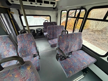 Picture of 2011 Ford F-550 Shuttle Bus