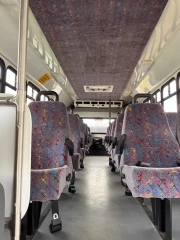 Picture of 2011 Ford F-550 Shuttle Bus