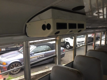 Picture of 2000 Thomas Built Buses Saf-T-Liner EF School Bus