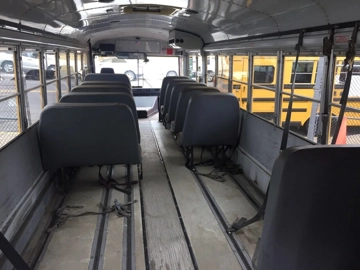 Picture of 2000 Thomas Built Buses Saf-T-Liner EF School Bus