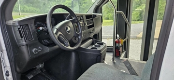 Picture of 2015 Chevrolet 4500 Shuttle Bus ADA