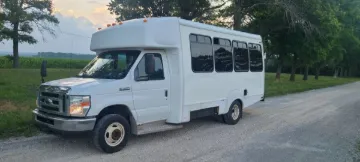 Picture of 2009 Ford E-450 ADA Shuttle Bus