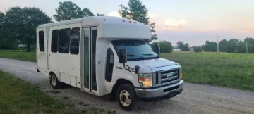 Picture of 2009 Ford E-450 ADA Shuttle Bus