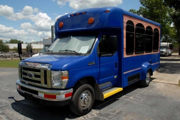 Picture of 2019 Ford E-350 Shuttle Bus