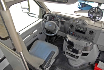 Picture of 2019 Ford E-350 Shuttle Bus