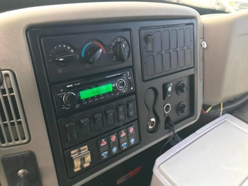 Picture of 2015 International Champion ADA Shuttle Bus