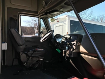 Picture of 2013 International PC505 Starcraft Mid Size Bus