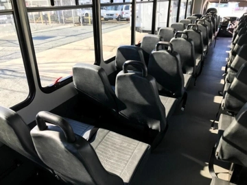 Picture of 2013 International PC505 Starcraft Mid Size Bus