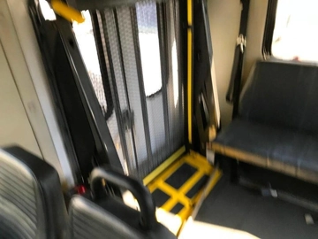Picture of 2013 International PC505 Starcraft Mid Size Bus