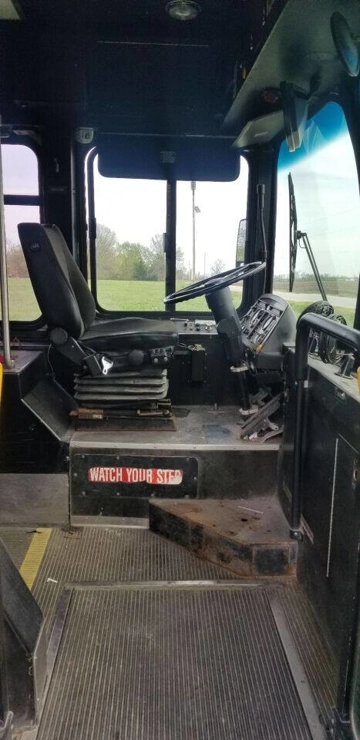 Picture of 2001 New Flyer Transit Bus