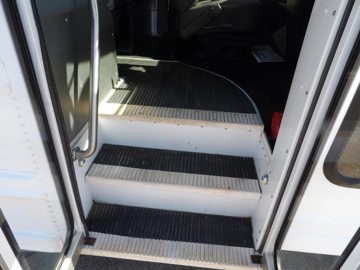 Picture of 2008 Chevrolet Express Shuttle Bus